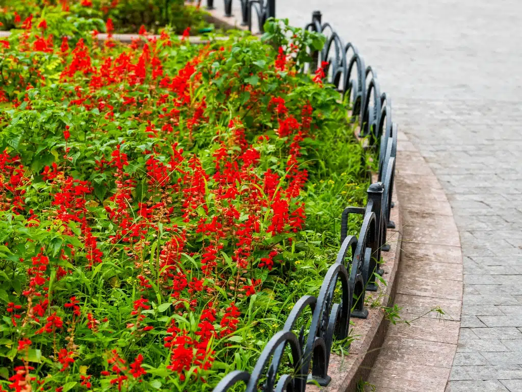 Metal Stone Flowerbed Edging